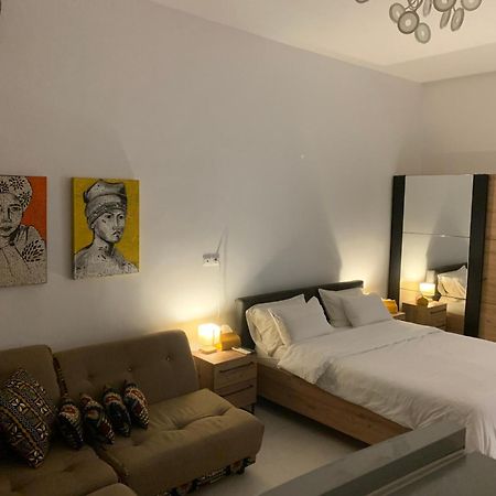 CHEZ RIMA // Studio très chaleureux F1 // Très bien situé Dakar Esterno foto