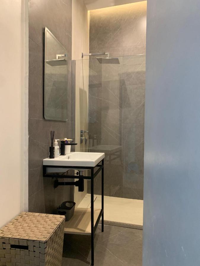CHEZ RIMA // Studio très chaleureux F1 // Très bien situé Dakar Esterno foto